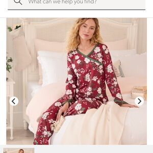 Garnet Hill Red Floral Pajama Set nwt